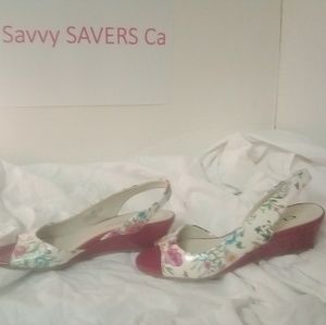 Chinese Laundry Floral